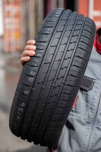 фото протектора и шины Atrezzo Elite Шина Sailun Atrezzo Elite 225/55 R16 99V