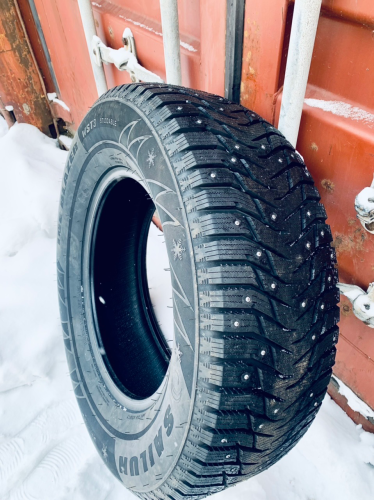 фото протектора и шины Ice Blazer WST3 Шина Sailun Ice Blazer WST3 225/45 R17 94T