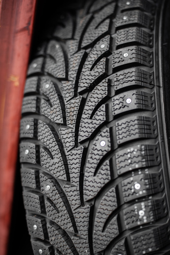 фото протектора и шины Ice Blazer WST1 Шина Sailun Ice Blazer WST1 235/50 R18 101T